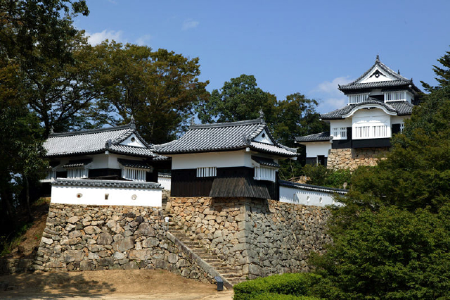 桃太郎電鉄本能寺駅 アパート 7SLDK